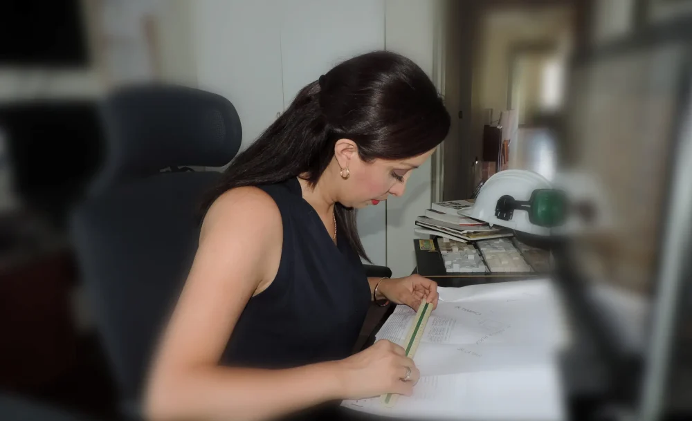 Carlita Cieza CCN en escritorio